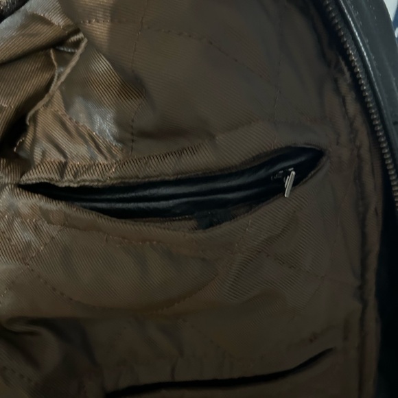 Danier leather jacket size medium - Picture 7 of 10